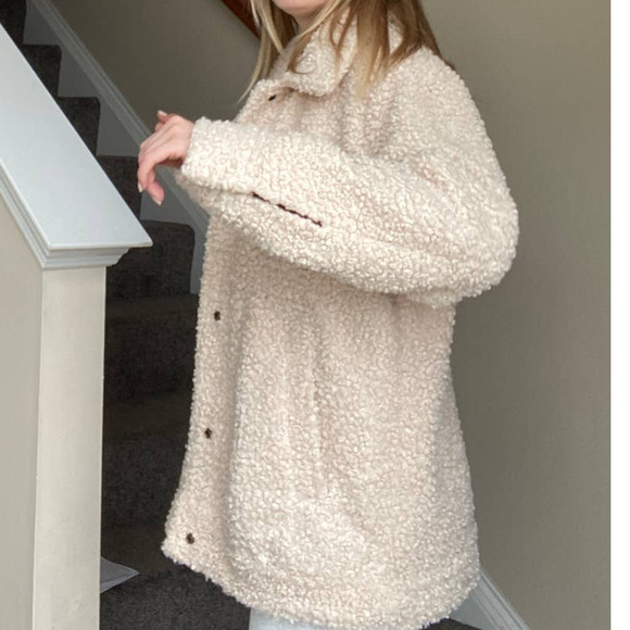 Cream shearling shirt jacket, size small - Picture 3 of 9